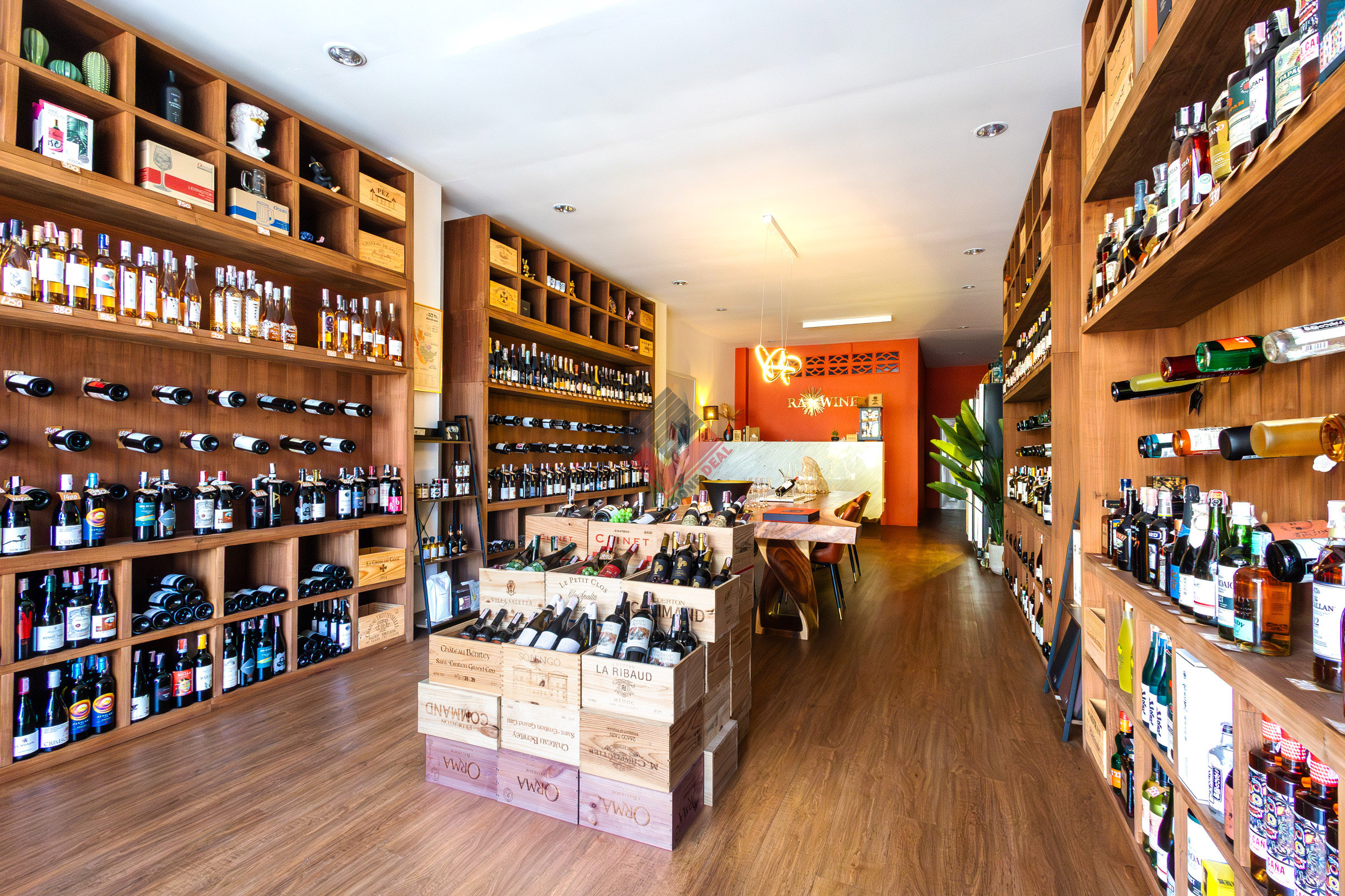 Wine & Spirits Shop
